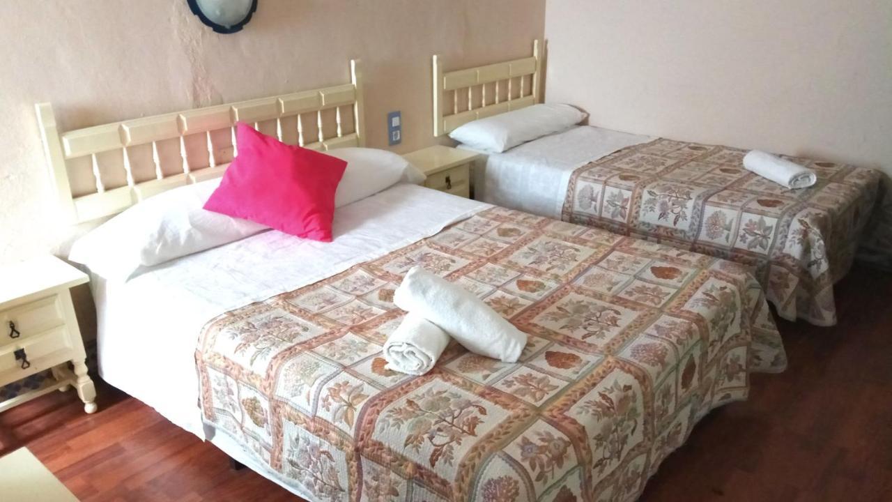 Pension Lisdos Seville Ngoại thất bức ảnh