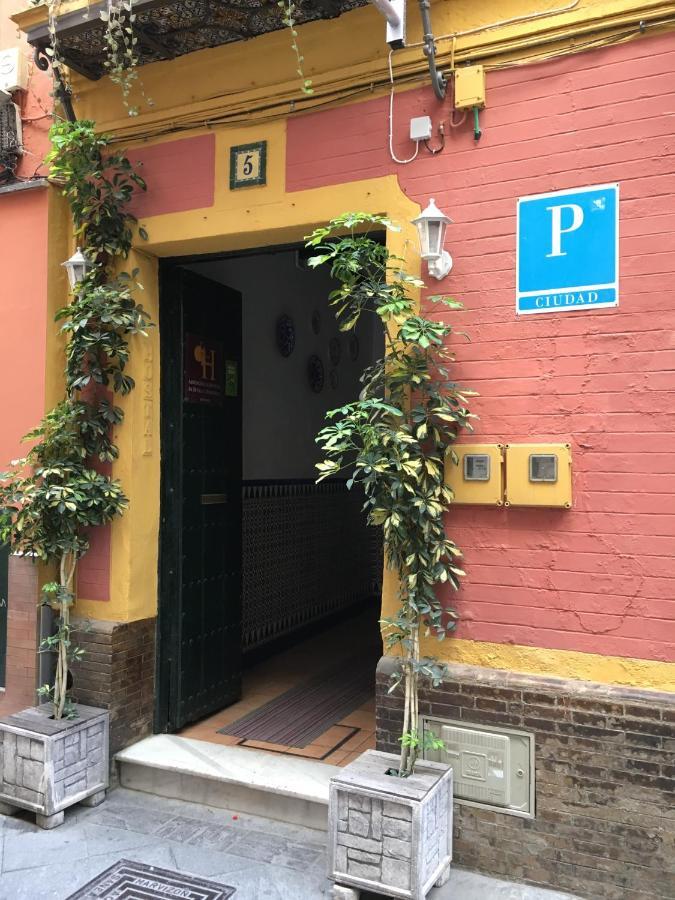 Pension Lisdos Seville Ngoại thất bức ảnh