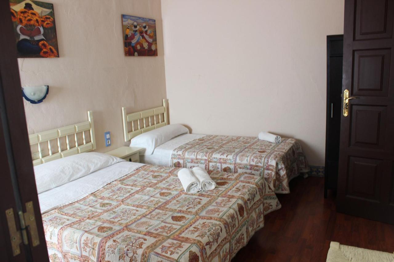 Pension Lisdos Seville Ngoại thất bức ảnh