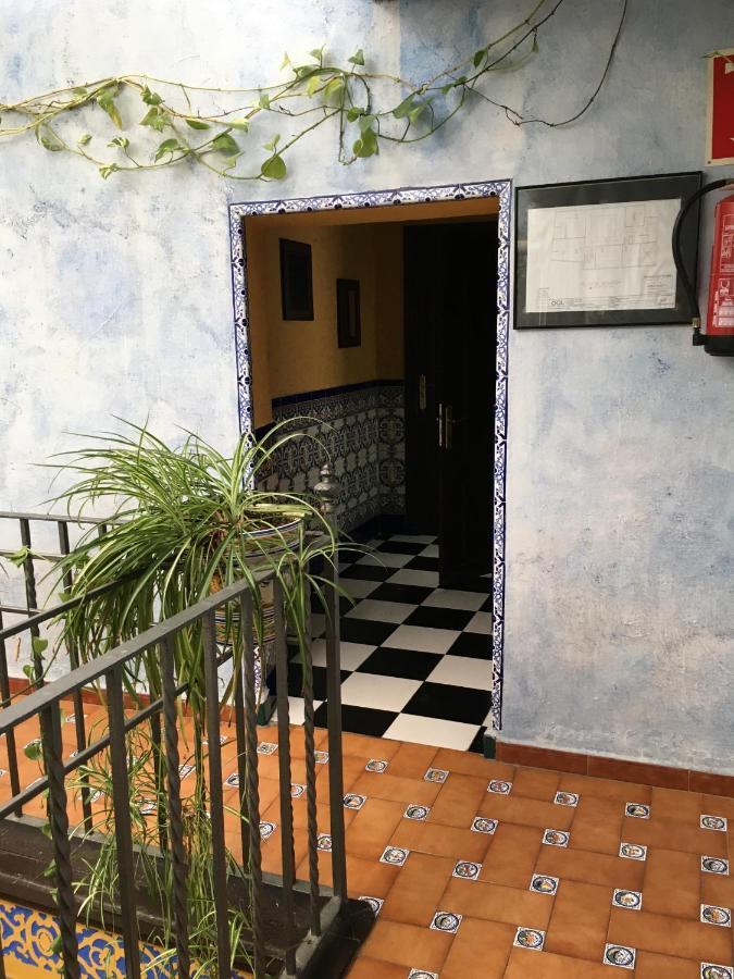 Pension Lisdos Seville Ngoại thất bức ảnh