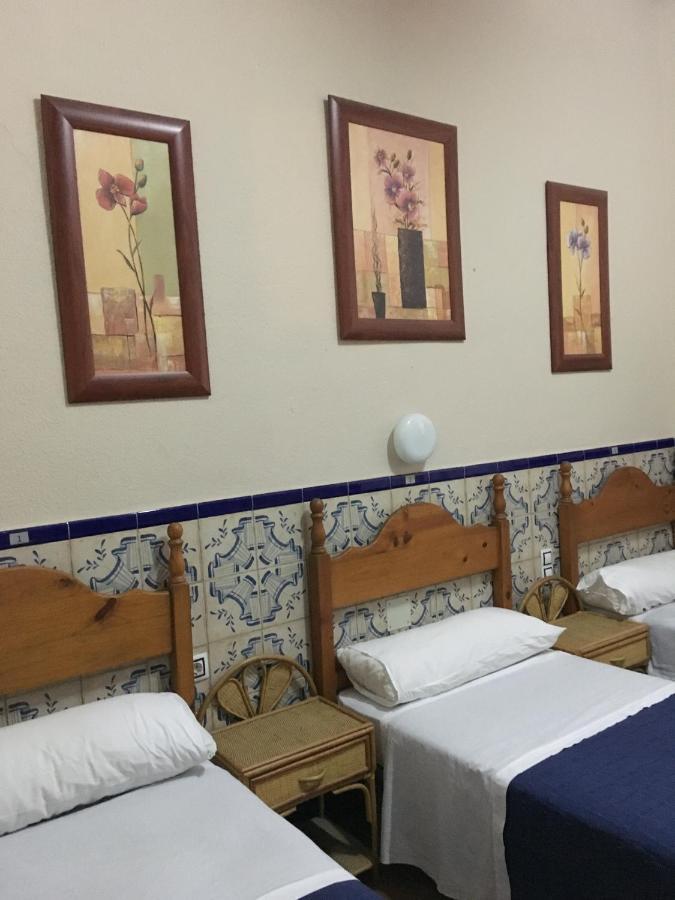 Pension Lisdos Seville Ngoại thất bức ảnh