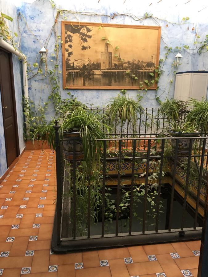 Pension Lisdos Seville Ngoại thất bức ảnh